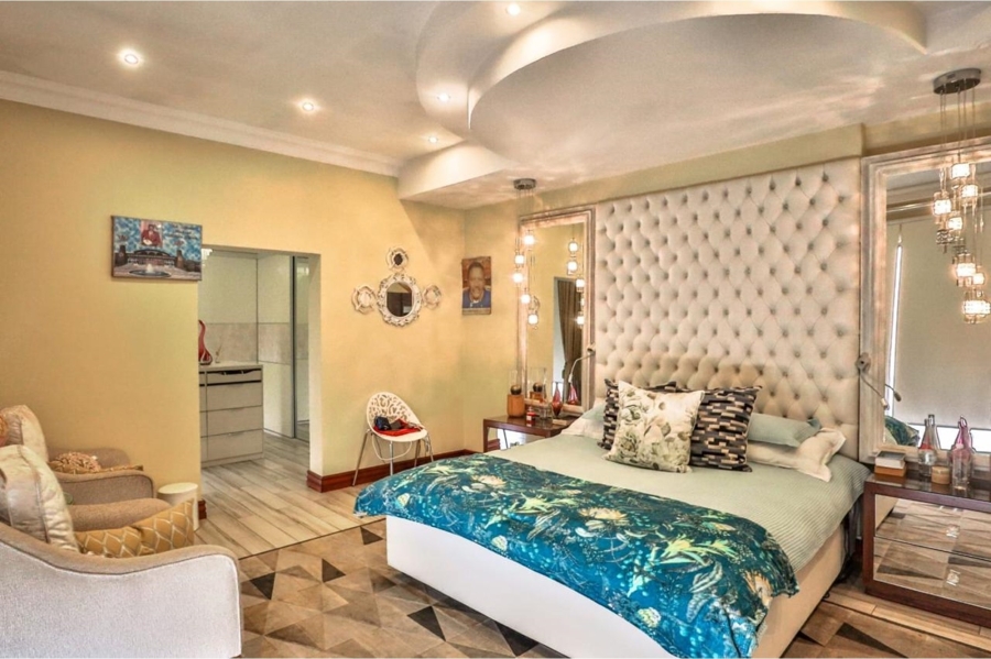 6 Bedroom Property for Sale in Birdwood Estate North West